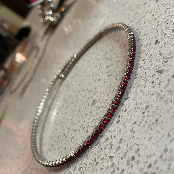 Jewelry - Red crystals choker